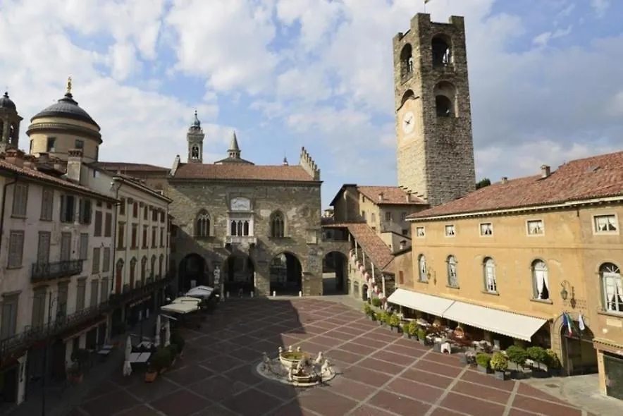 Miriam Apartment Bergamo Italy